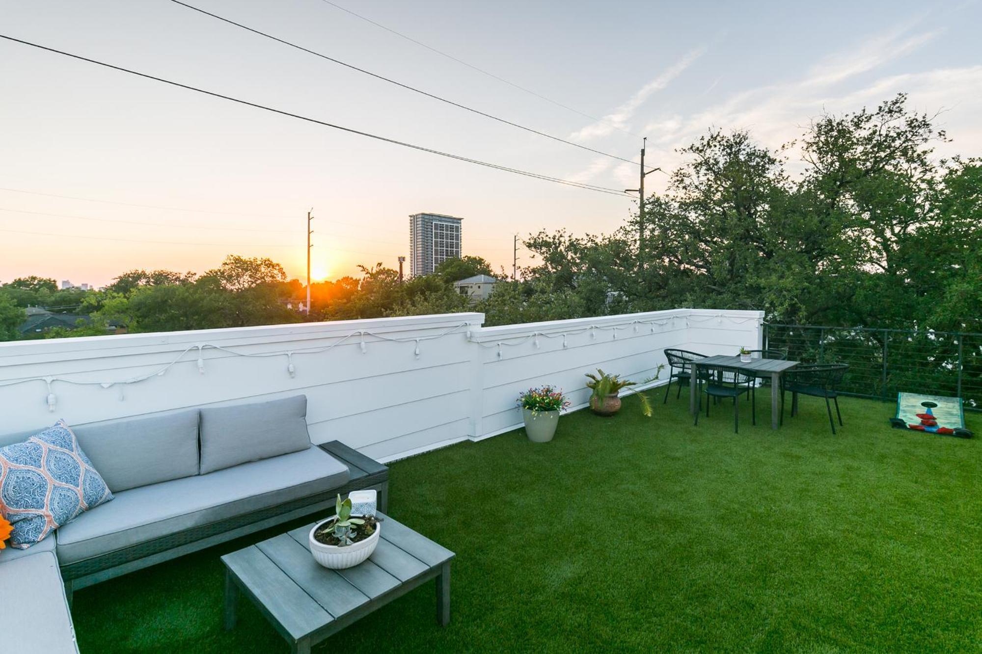 Montrose Guesthouse Suites By Dunyha هيوستن المظهر الخارجي الصورة
